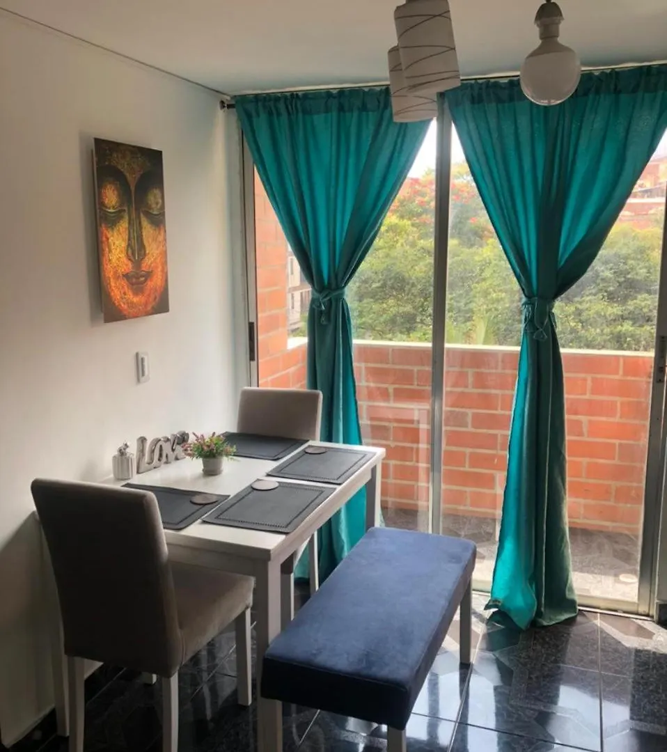 Apartamento Comodo Y Familiar Torre Diamante Medellin Apartment
