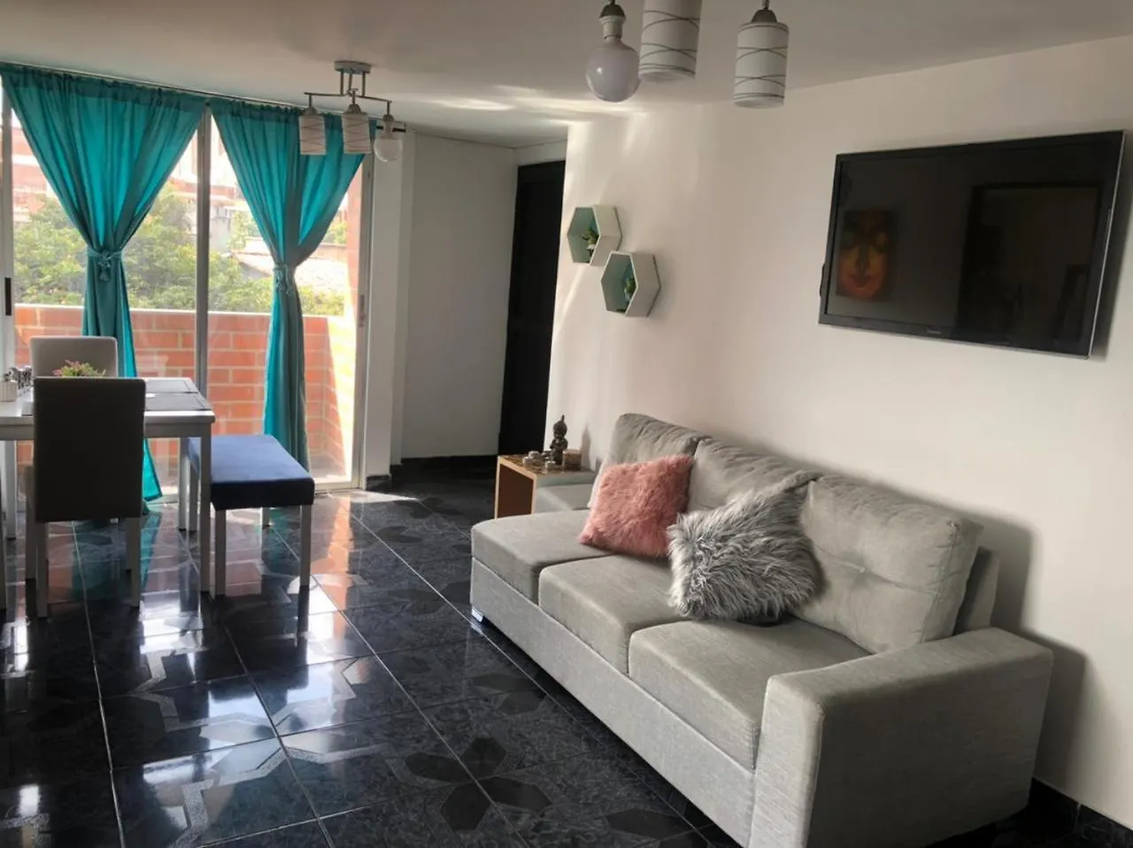 Apartamento Comodo Y Familiar Torre Diamante Medellin 0*,  Colombia